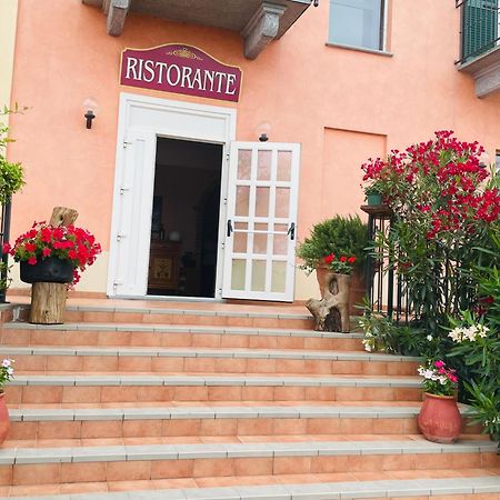 Montegrosso dʼAsti Hotel Ristorante Borgovecchio מראה חיצוני תמונה