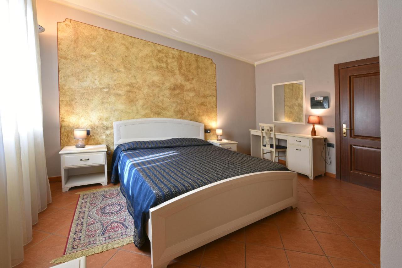 Montegrosso dʼAsti Hotel Ristorante Borgovecchio מראה חיצוני תמונה